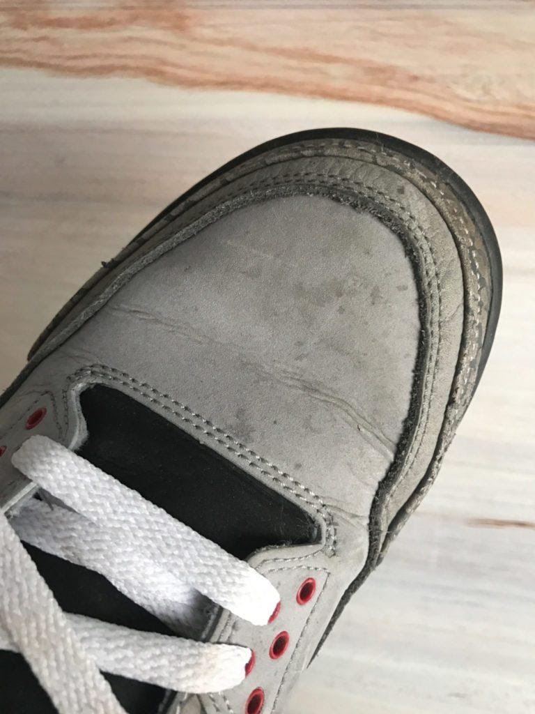 Wie bekommt man Ölflecken von Schuhen weg? | Blog eschuhe.de