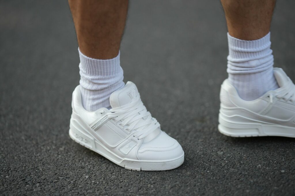 Weiße Schuhe