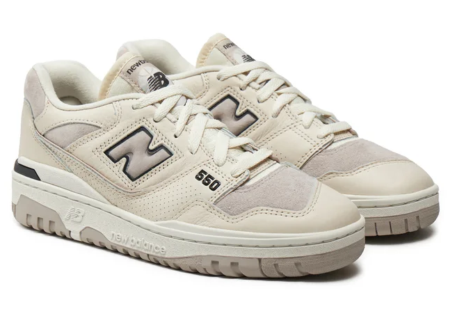 Schuhe des Modells New Balance 550