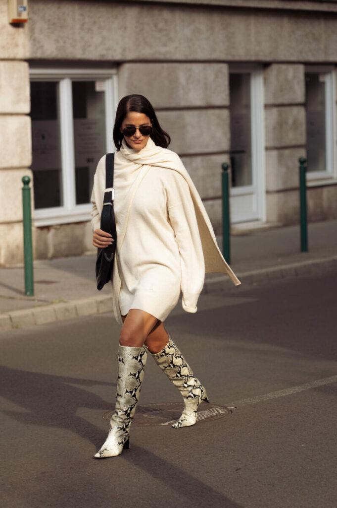 Die modischsten Damenstiefel im Schlangenmuster